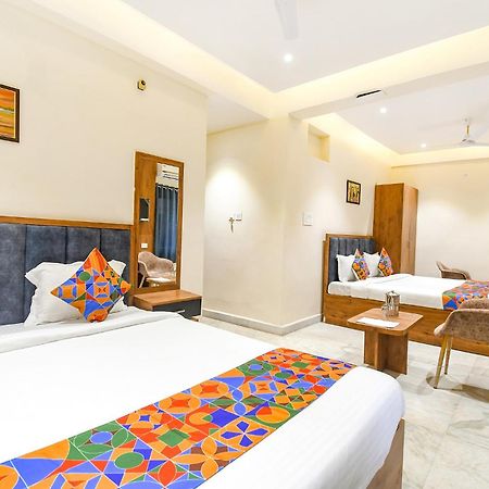Fabhotel Prime The Golden Plaza - Nr Tarapith Temple Экстерьер фото