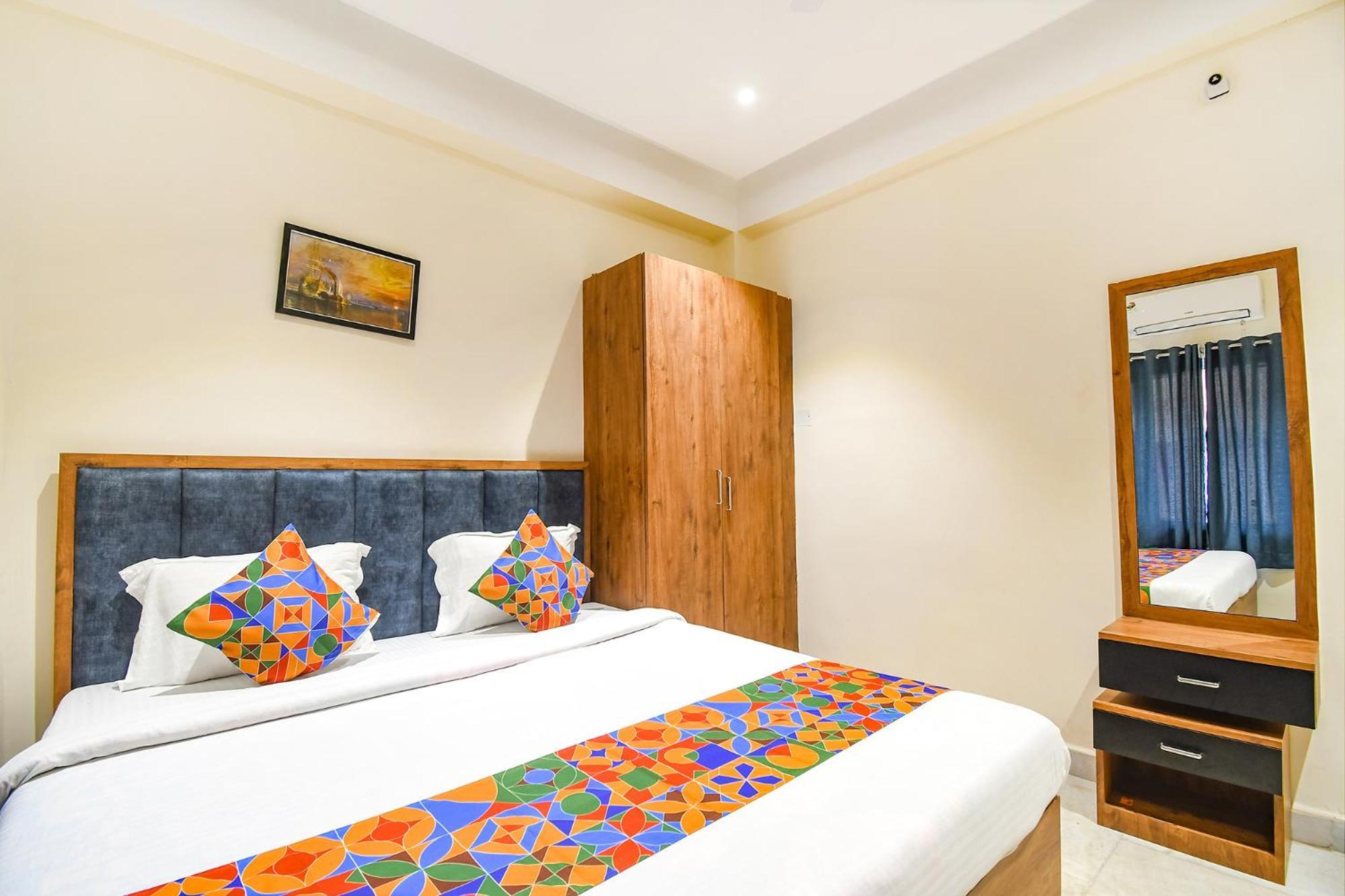 Fabhotel Prime The Golden Plaza - Nr Tarapith Temple Экстерьер фото