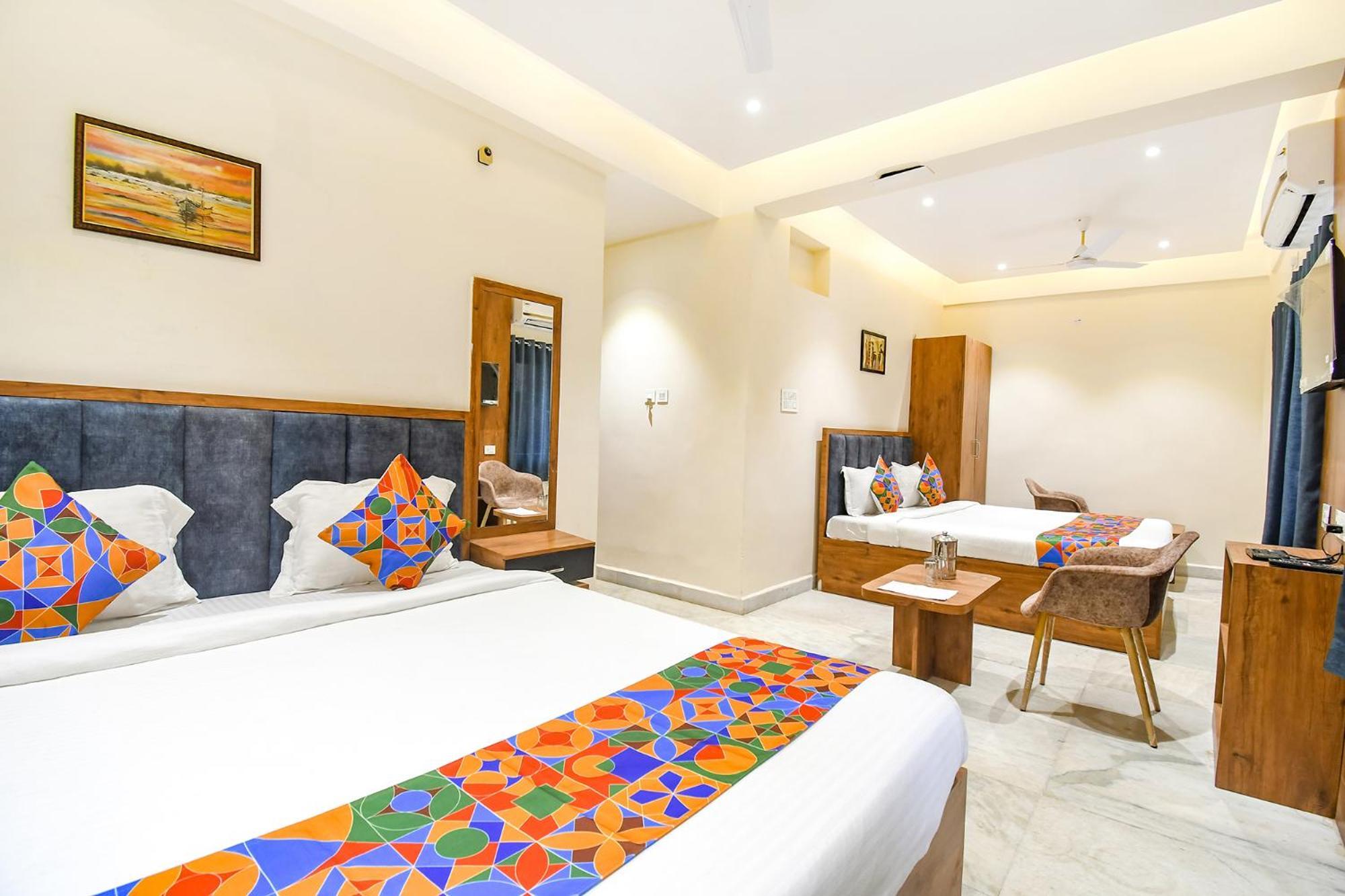 Fabhotel Prime The Golden Plaza - Nr Tarapith Temple Экстерьер фото