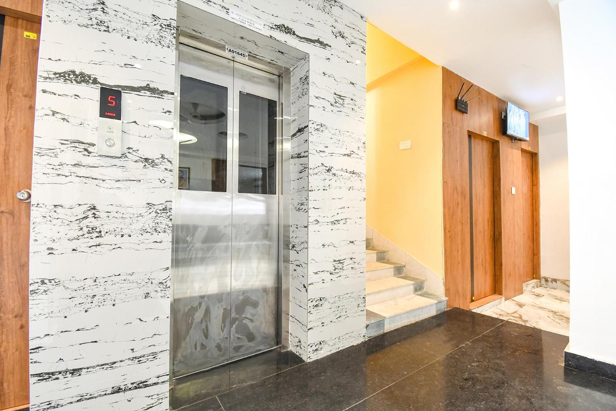 Fabhotel Prime The Golden Plaza - Nr Tarapith Temple Экстерьер фото