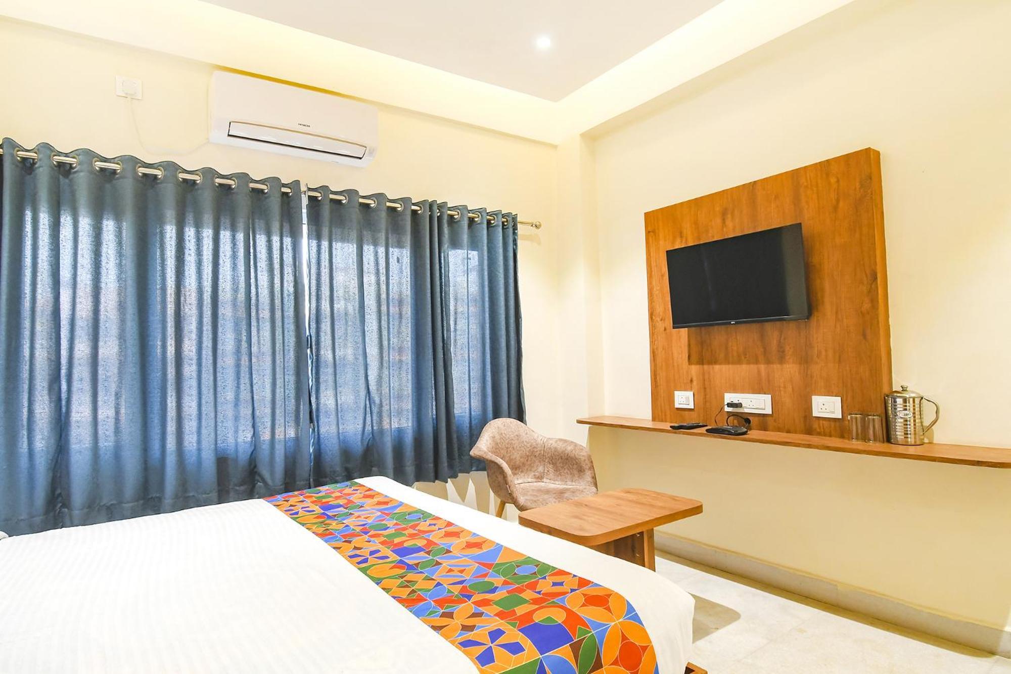 Fabhotel Prime The Golden Plaza - Nr Tarapith Temple Экстерьер фото